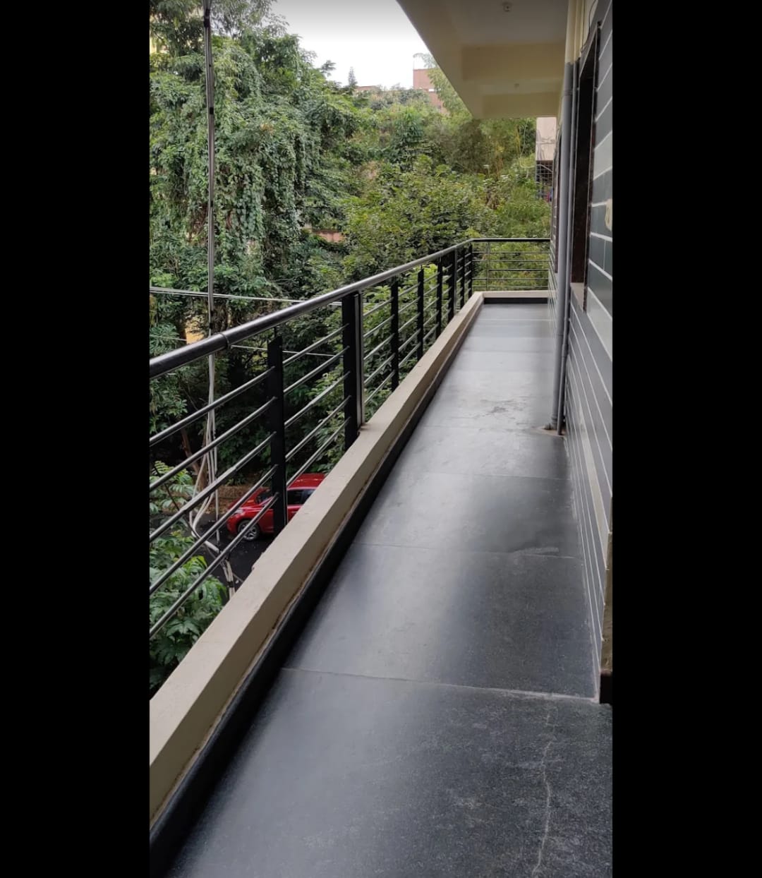 Open balcony with greenery view at the PG
